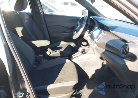 2020 Nissan Kicks S Xtronic Cvt z USA, uszkodzony, nr VIN 3N1CP5BV6LL519725